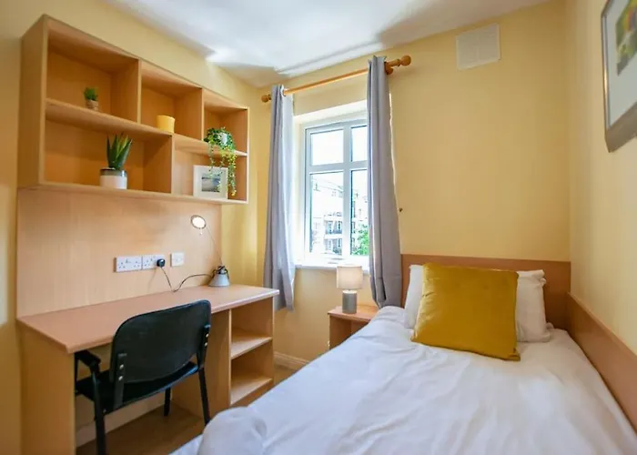 別荘 83 - Superb Townhouse By Shortstays ゴールウェイ