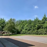 83 - Superb Townhouse By Shortstays Дом отдыха Голуэй