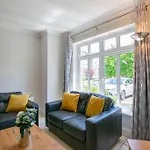Дом отдыха 83 - Superb Townhouse By Shortstays