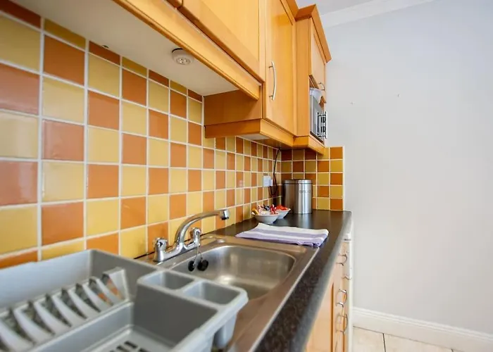 Prázdninový dům 83 - Superb Townhouse By Shortstays Galway