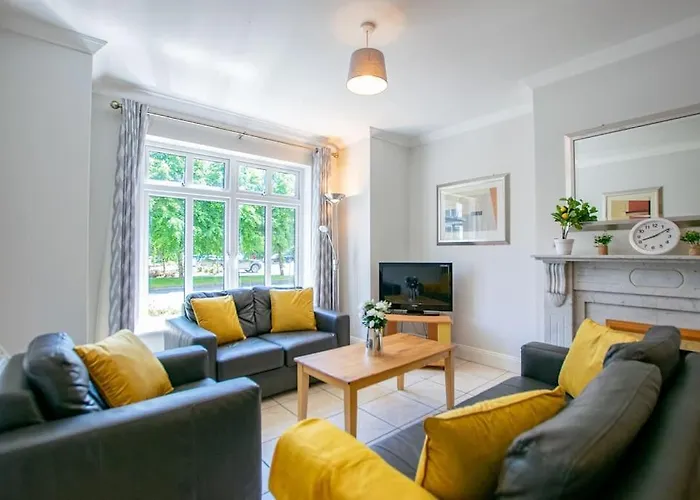 Prázdninový dům 83 - Superb Townhouse By Shortstays Galway