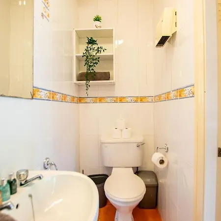 83 - Superb Townhouse By Shortstays - Nyaraló Galway